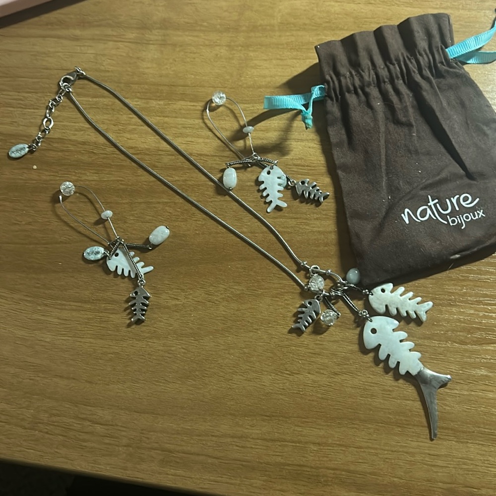 Unique NATURE BIJOUX Necklace and‎ matching earrings.